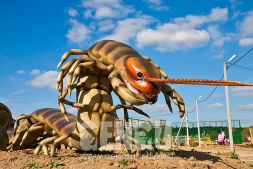Customized Animatronic Giant Insects in Russia