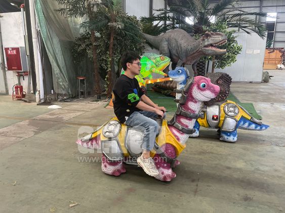 Small Dinosaur Ride