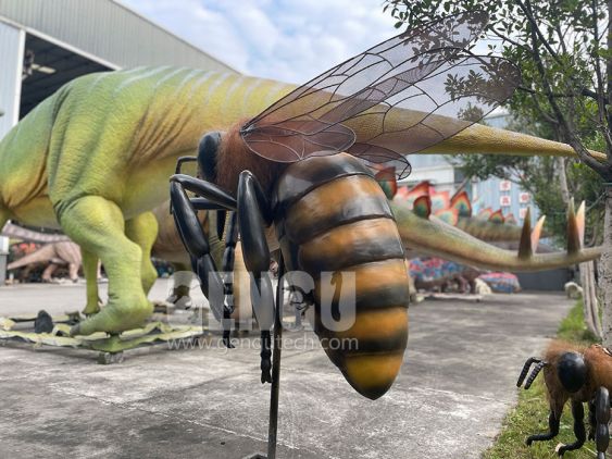 Bee