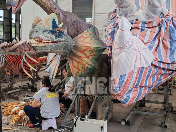 Dilophosaurus Head