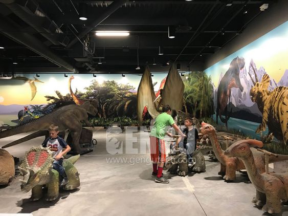 Small Dinosaur Ride