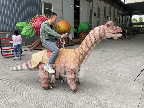 Walking Apatosaurus Ride
