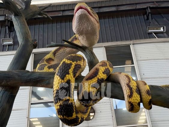 Tree-coiled Python
